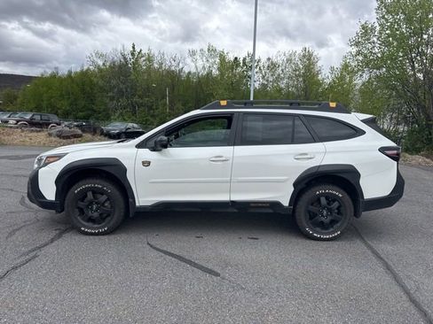 Used 2023 Subaru Outback Wilderness AWD/4WD image 8