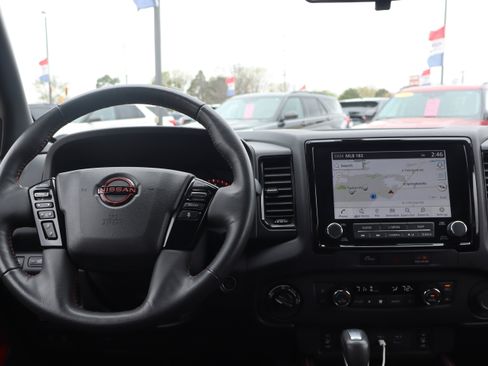Used 2023 Nissan Frontier PRO-4X w/ Pro Convenience Package AWD/4WD image 14