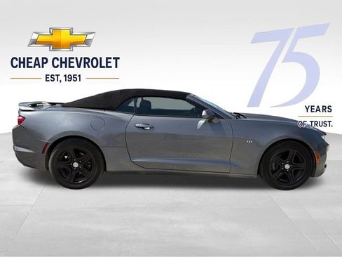 Used 2021 Chevrolet Camaro LT RWD image 6