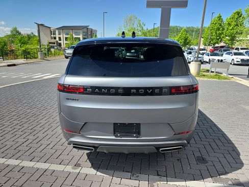 Certified 2025 Land Rover Range Rover Sport Dynamic SE AWD/4WD image 6