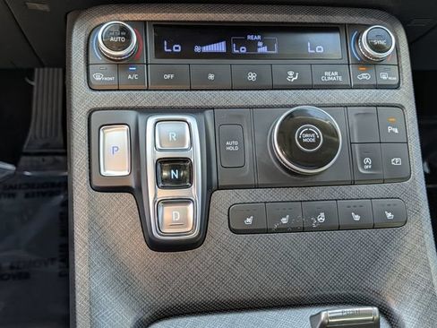 Used 2023 Hyundai Palisade Limited w/ Cargo Package FWD image 15