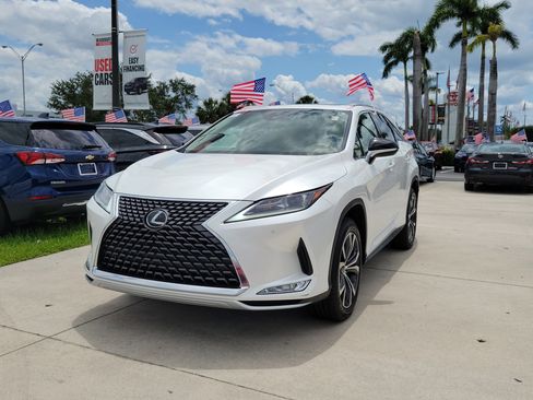 Used 2022 Lexus RX 350L FWD w/ Premium Package image 5