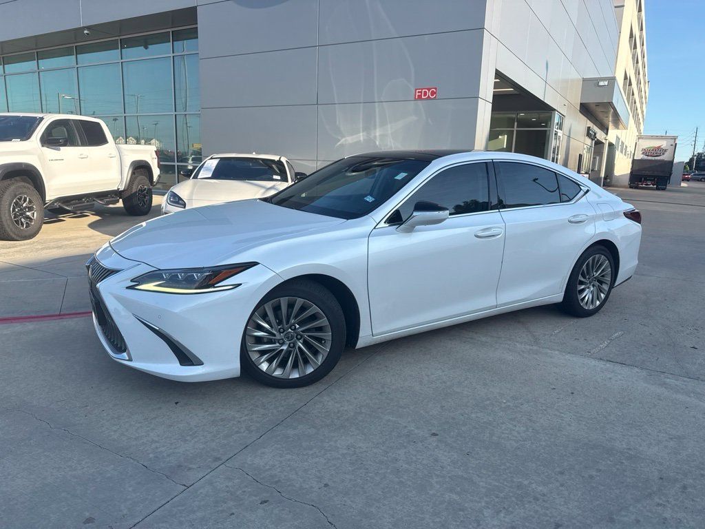 Used 2019 Lexus ES 350 Ultra Luxury w/ Accessory Package 2 FWD image 1