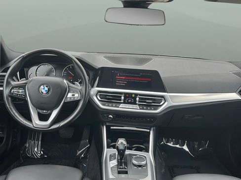 Used 2019 BMW 330i xDrive Sedan w/ Driving Assistance Package AWD/4WD image 9
