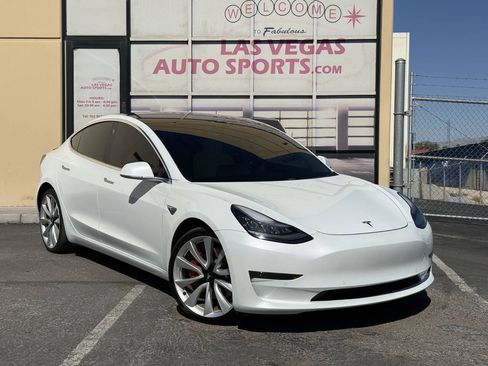 Used 2018 Tesla Model 3 Performance AWD/4WD image 2