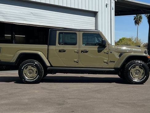 New 2026 Jeep Gladiator Sport image 3