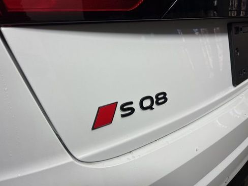 New 2026 Audi SQ8 Prestige image 19