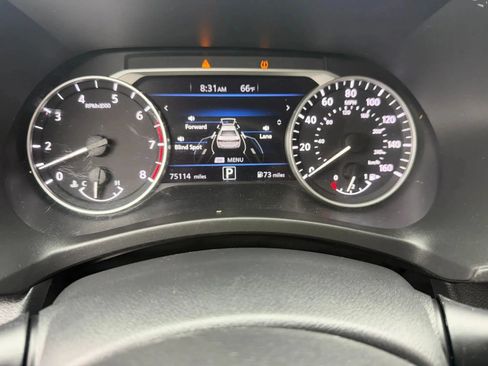 Used 2022 Nissan Sentra SR w/ Midnight Edition FWD image 11