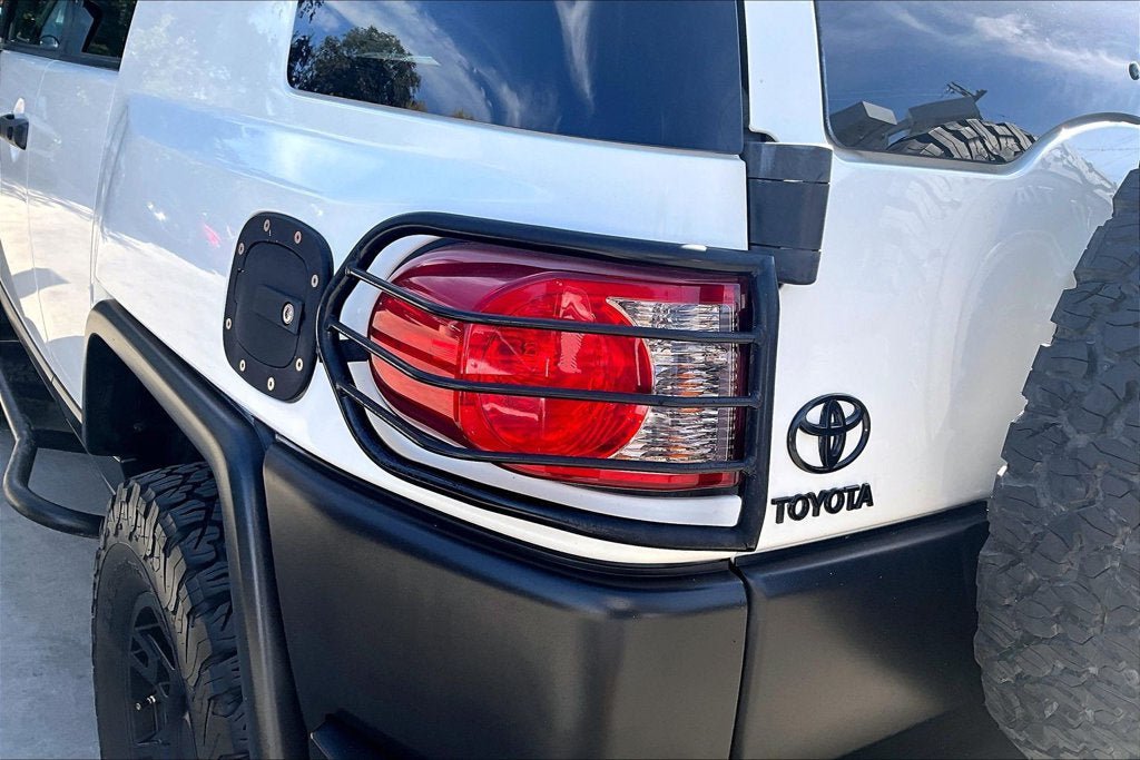 Used 2011 Toyota FJ Cruiser 4WD w/ Convenience Pkg image 28