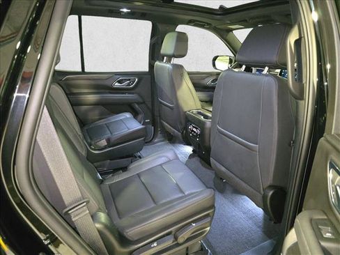 Used 2023 Chevrolet Tahoe Z71 w/ Luxury Package AWD/4WD image 11