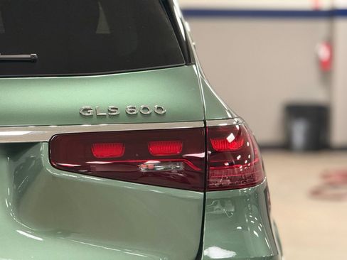 New 2026 Mercedes-Benz Maybach GLS 600 4MATIC image 10