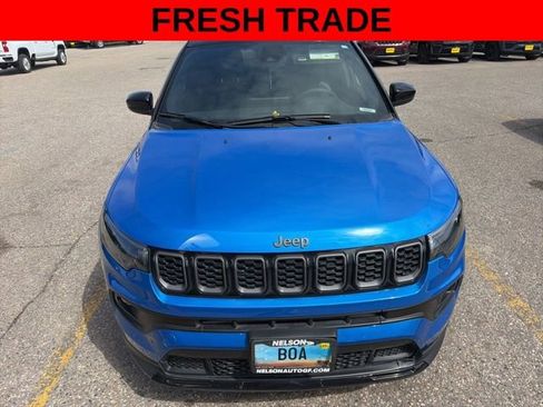 Used 2024 Jeep Compass Latitude w/ Convenience Group AWD/4WD image 2