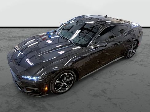 Used 2024 Ford Mustang Coupe RWD image 7