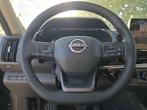 New 2026 Nissan Pathfinder Platinum AWD/4WD image 27