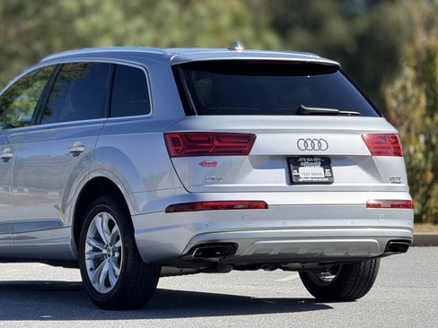 Used 2018 Audi Q7 3.0T Premium image 50
