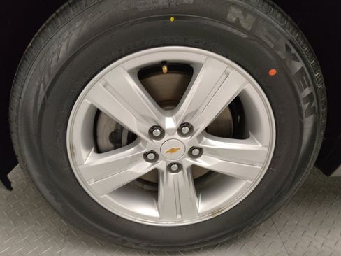 Used 2020 Chevrolet Trax LS w/ Tint and Cruise Package image 31