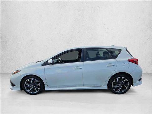 Used 2017 Toyota Corolla iM w/ All-Weather Mat Package FWD image 8