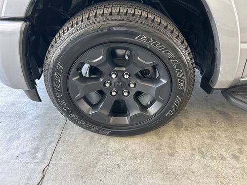 Used 2025 RAM 1500 Big Horn AWD/4WD image 14