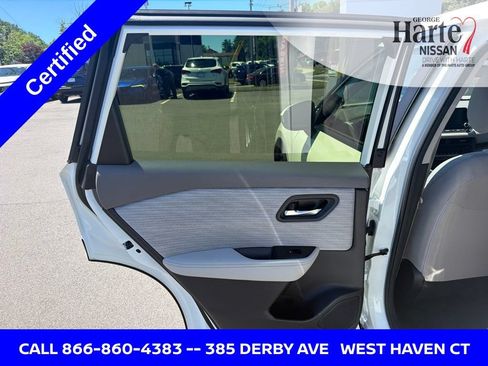 Certified 2023 Nissan Rogue SV AWD/4WD image 18