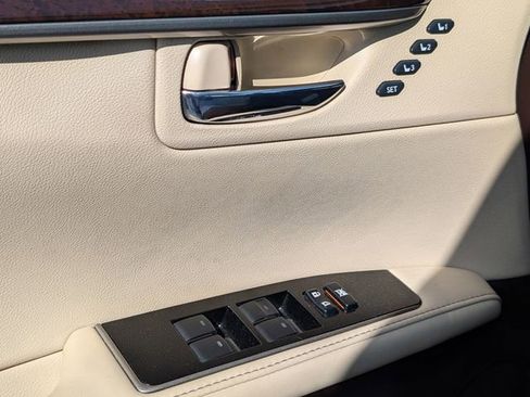 Used 2016 Lexus ES 350 w/ Navigation System Package FWD image 20