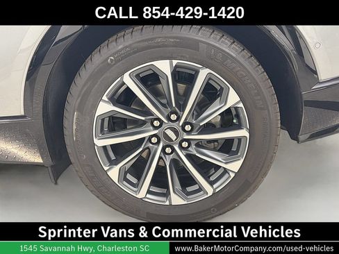 Used 2024 Cadillac Lyriq Sport RWD image 34