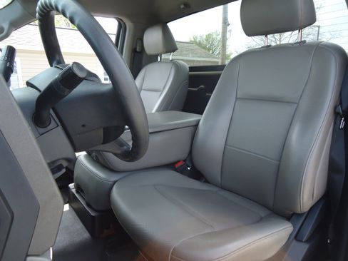 Used 2022 Ford F250 XL w/ STX Appearance Package image 23