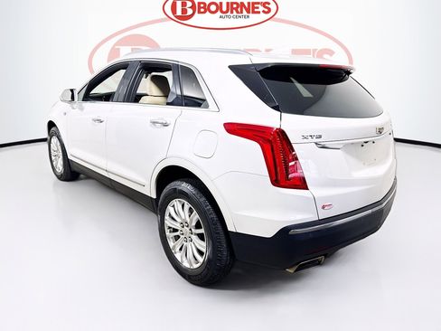 Used 2017 Cadillac XT5 FWD image 7