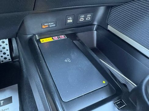 New 2026 Toyota Camry Hybrid FWD image 28