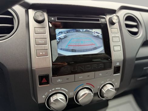 Used 2018 Toyota Tundra SR image 50