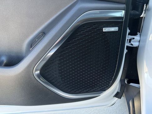 Used 2024 GMC Acadia Elevation image 23