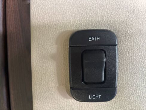 Used 2022 Mercedes-Benz Sprinter 2500 image 31