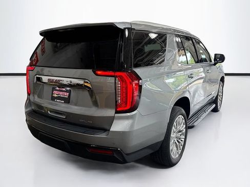 Used 2023 GMC Yukon SLE w/ LPO, Floor Liner Package AWD/4WD image 6