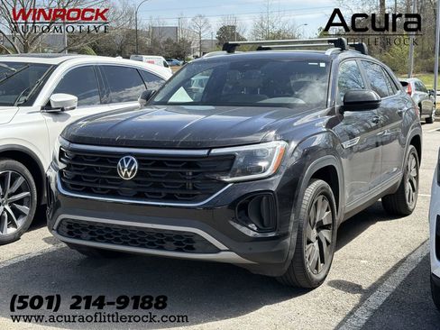 Used 2024 Volkswagen Atlas Cross Sport SE w/ Panoramic Sunroof Package image 1