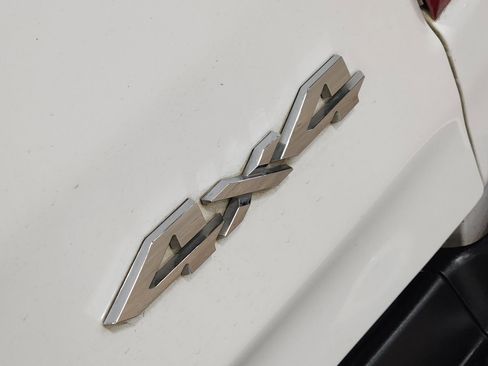 Used 2022 RAM 1500 Laramie AWD/4WD image 29