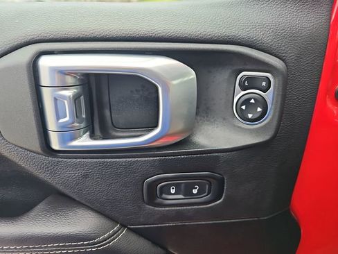 Used 2022 Jeep Gladiator Rubicon w/ Trailer Tow Package image 23