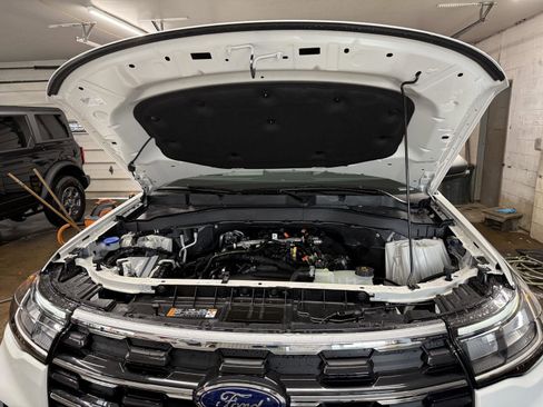 New 2026 Ford Explorer Active w/ Active Comfort Package image 31