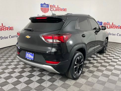 Used 2023 Chevrolet TrailBlazer LT w/ Convenience Package image 3