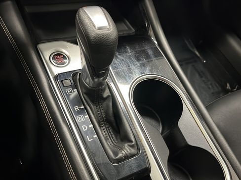 Used 2023 Nissan Altima 2.5 SV FWD image 18