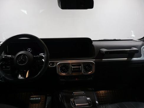 Used 2025 Mercedes-Benz G 63 AMG 4MATIC image 16