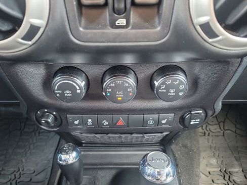 Used 2017 Jeep Wrangler Unlimited Sahara w/ Trailer Tow Group AWD/4WD image 22