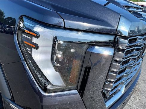 Used 2024 GMC Sierra 2500 Denali Ultimate w/ Max Trailering Package AWD/4WD image 34