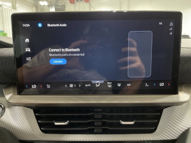 Used 2026 Ford Explorer Active w/ Active Comfort Package AWD/4WD image 31