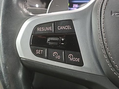 Certified 2025 BMW X5 xDrive40i w/ M Sport Package AWD/4WD image 10
