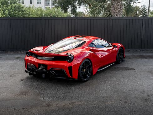 Used 2019 Ferrari 488 Pista Coupe RWD image 27