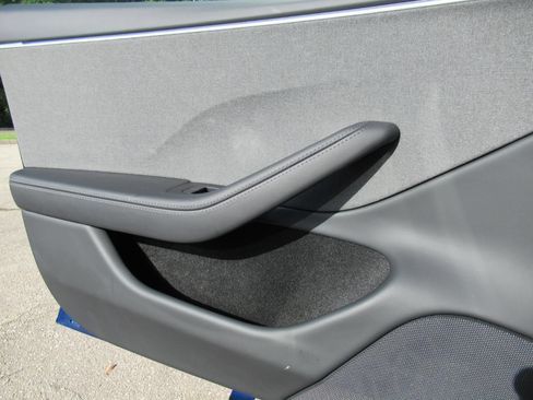 Used 2025 Tesla Model 3 RWD image 21