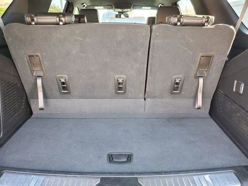 Used 2023 Chevrolet Tahoe RST w/ Sport Performance Package image 8