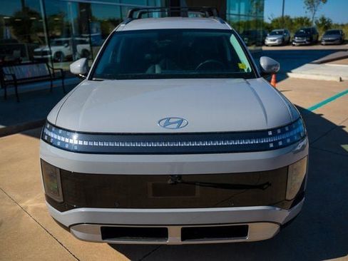 New 2026 Hyundai Ioniq 9 SEL image 8