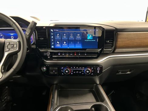 New 2026 Chevrolet Silverado 2500 High Country w/ High Country Premium Package AWD/4WD image 25