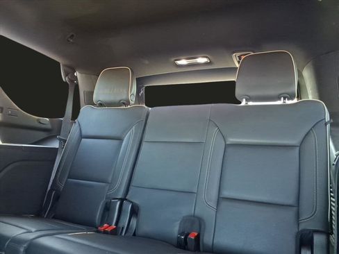 Used 2021 GMC Yukon SLT image 29