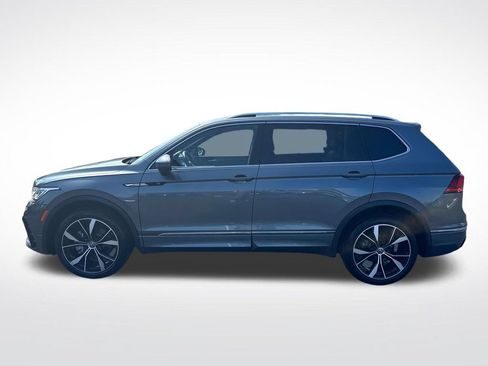 Used 2022 Volkswagen Tiguan SEL R-Line AWD/4WD image 2